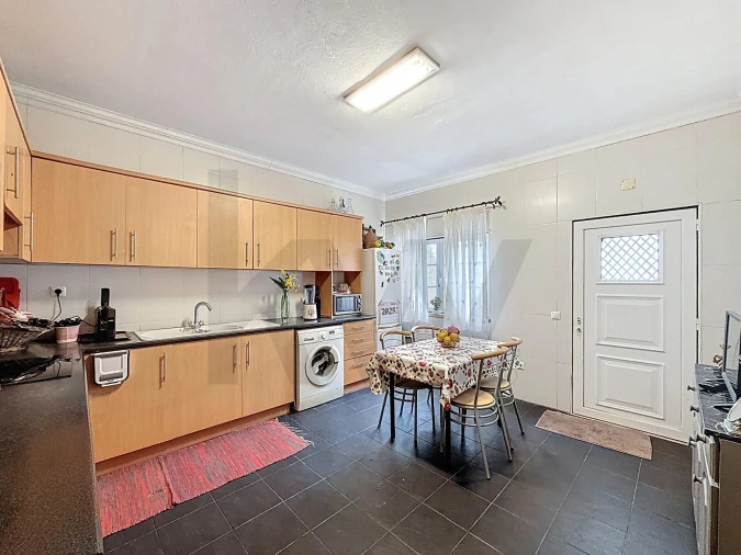 Moradia T4 para Venda em Vale de Santarem Foto 30