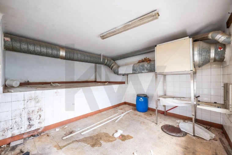 Loja para Venda em Santo Antonio dos Olivais Foto 7