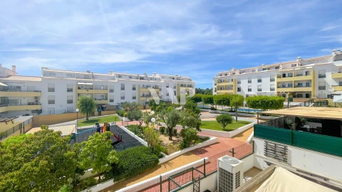 Apartamento T3 para Venda em Almancil