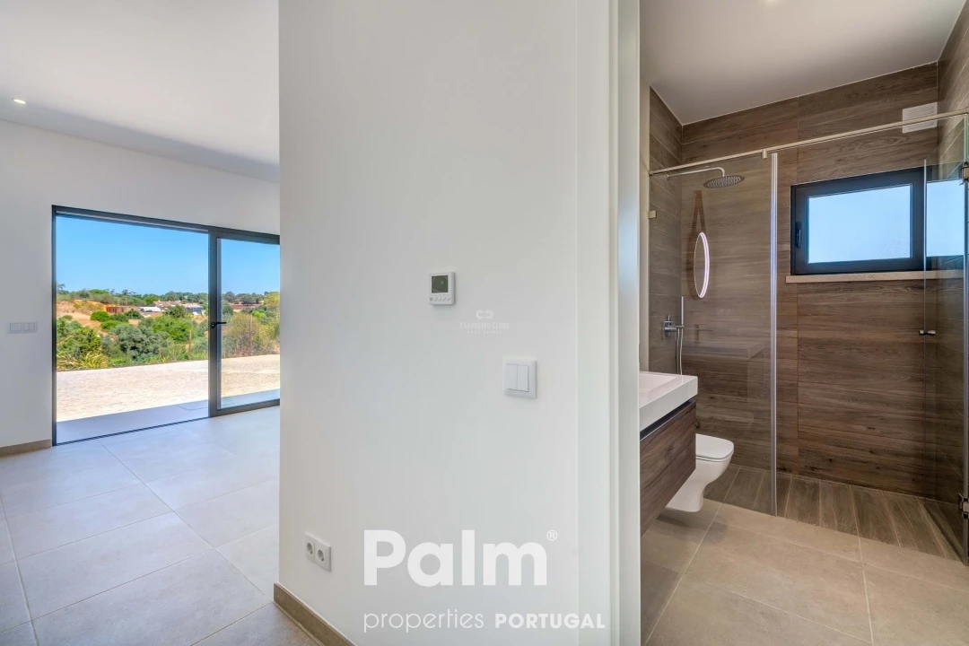 Moradia T4 para Venda em Ferragudo Foto 25