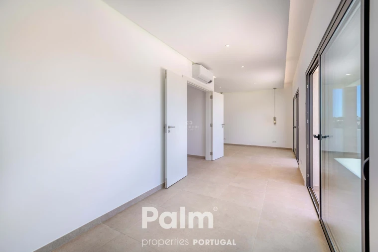 Moradia T4 para Venda em Ferragudo Foto 31