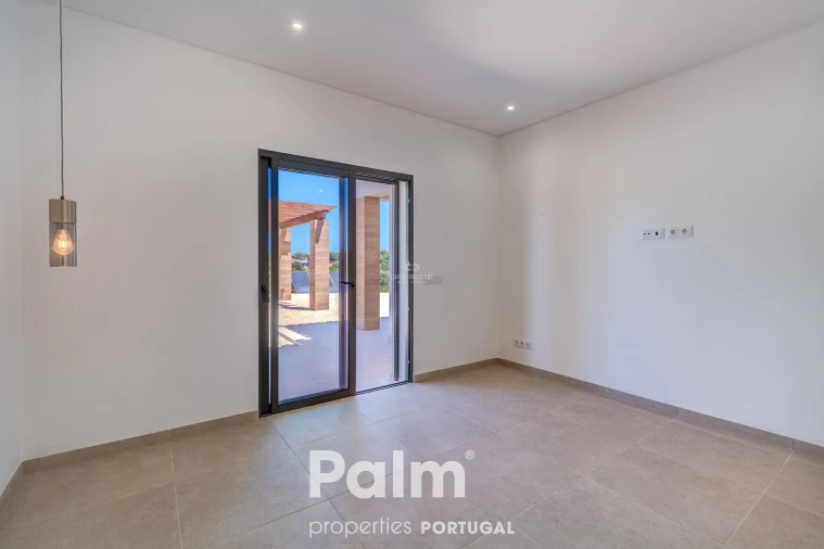 Moradia T4 para Venda em Ferragudo Foto 20