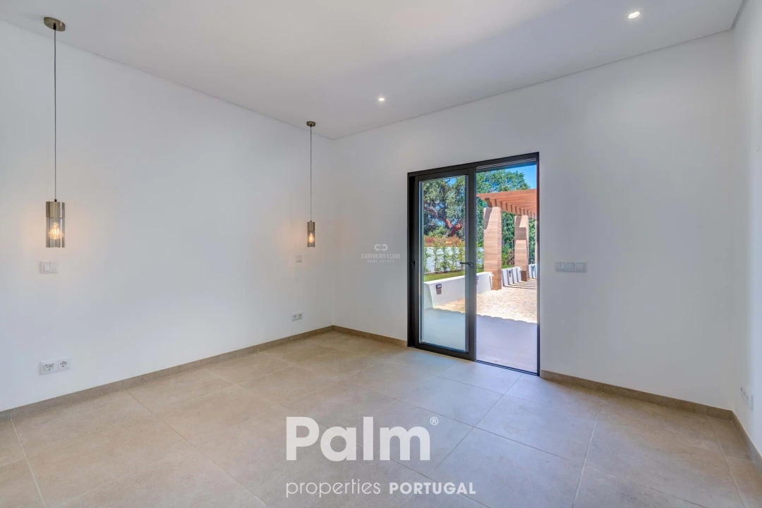 Moradia T4 para Venda em Ferragudo Foto 18