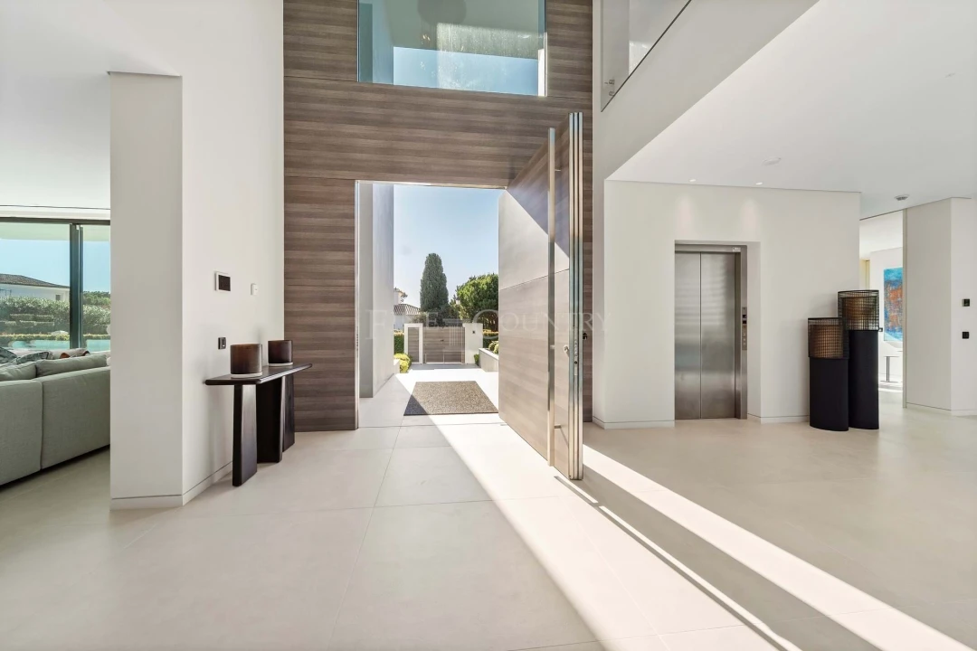 Moradia T7 para Venda em Almancil Foto 5