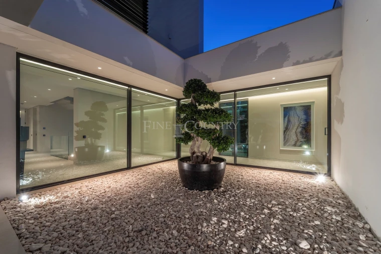 Moradia T7 para Venda em Almancil Foto 72