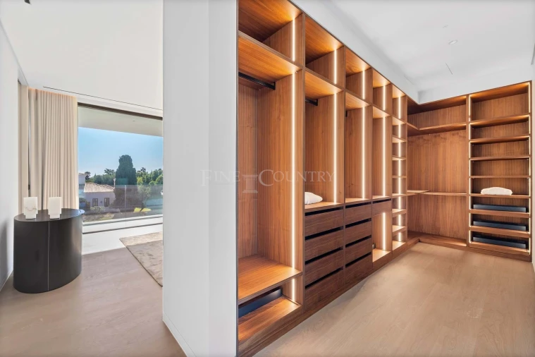 Moradia T7 para Venda em Almancil Foto 37