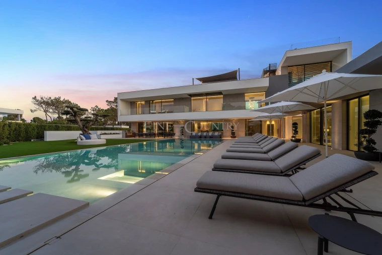 Moradia T7 para Venda em Almancil Foto 51