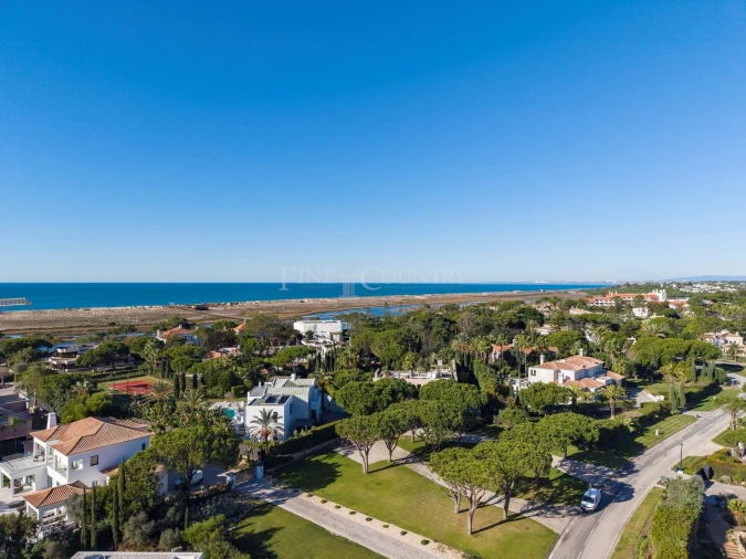 Moradia T7 para Venda em Almancil Foto 63