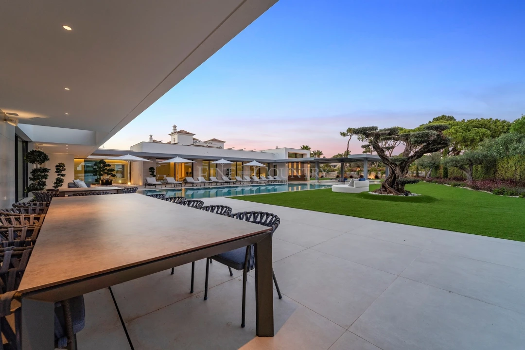 Moradia T7 para Venda em Almancil Foto 52