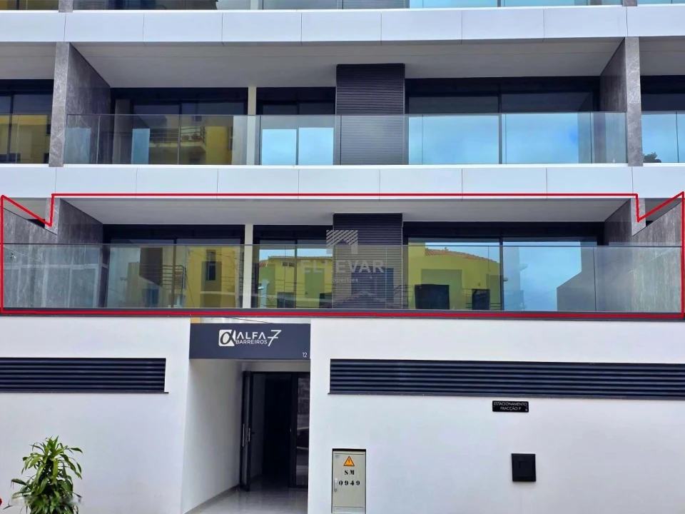 Apartamento T2 para Venda em São Martinho Foto 5