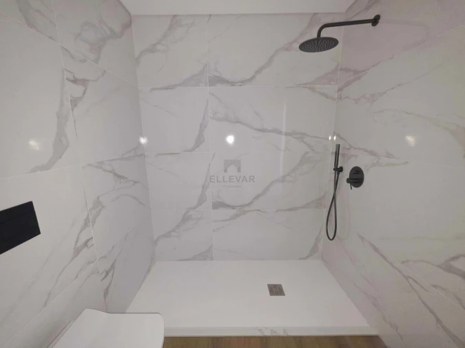 Apartamento T2 para Venda em São Martinho Foto 18