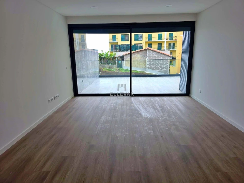 Apartamento T2 para Venda em São Martinho Foto 8