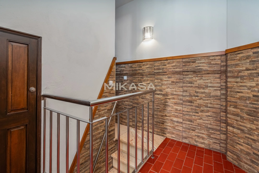 Moradia T1 para Venda em Lagos (São Sebastião e Santa Maria) Foto 11