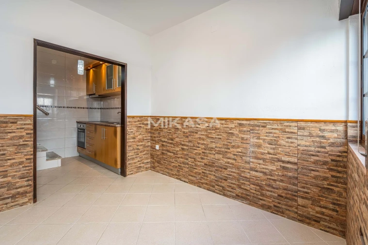 Moradia T1 para Venda em Lagos (São Sebastião e Santa Maria) Foto 19