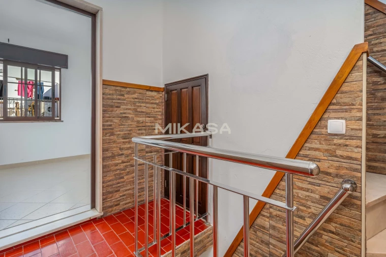 Moradia T1 para Venda em Lagos (São Sebastião e Santa Maria) Foto 12