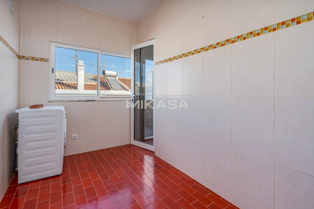 Moradia T1 para Venda em Lagos (São Sebastião e Santa Maria) Foto 6