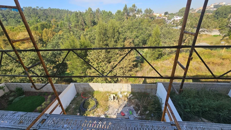 Moradia T3 para Venda em Fânzeres e São Pedro da Cova Foto 13