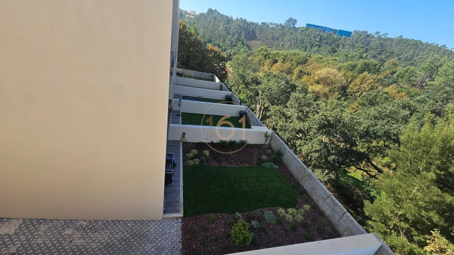 Moradia T3 para Venda em Fânzeres e São Pedro da Cova Foto 12