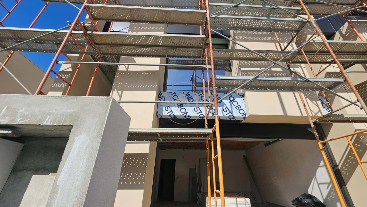 Moradia T3 para Venda em Fânzeres e São Pedro da Cova Foto 3