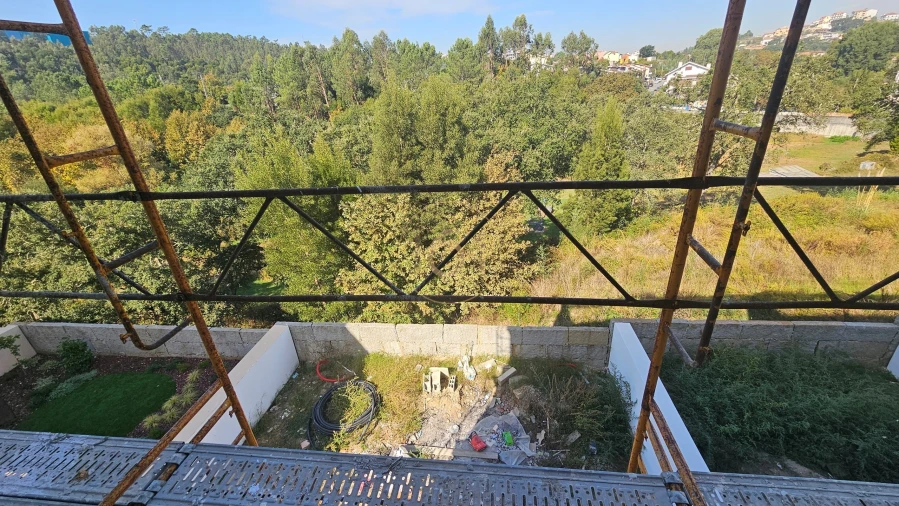 Moradia T3 para Venda em Fânzeres e São Pedro da Cova Foto 13