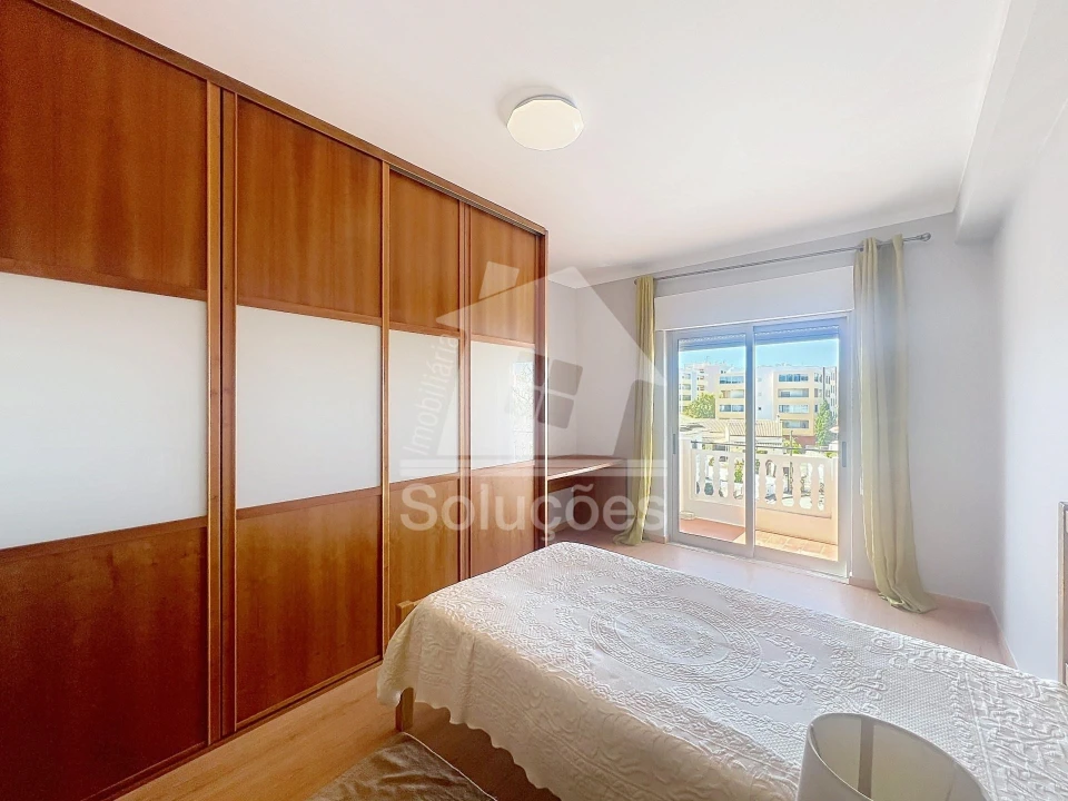 Apartamento T3 para Arrendamento em Portimão Foto 5