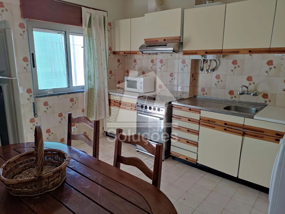 Apartamento T3 para Arrendamento em Portimão Foto 8