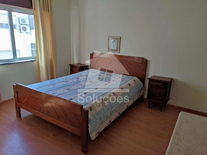 Apartamento T3 para Arrendamento em Portimão Foto 11