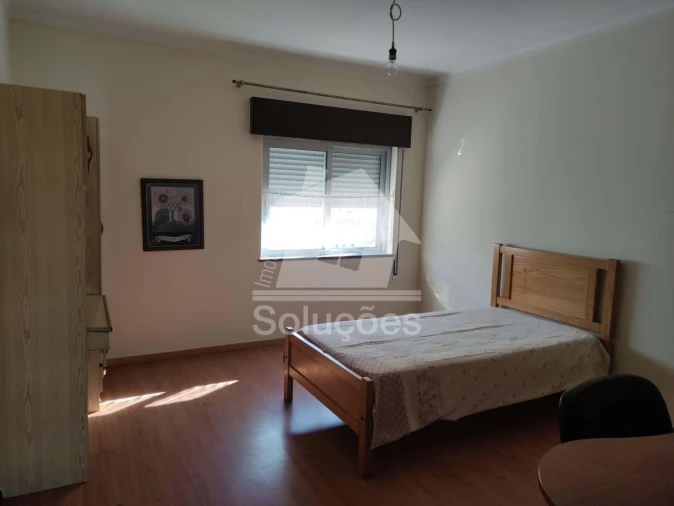 Apartamento T3 para Arrendamento em Portimão Foto 15