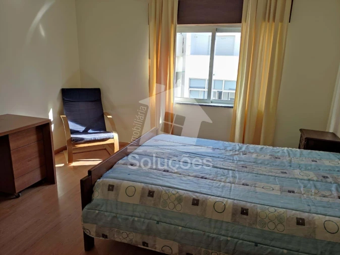 Apartamento T3 para Arrendamento em Portimão Foto 12