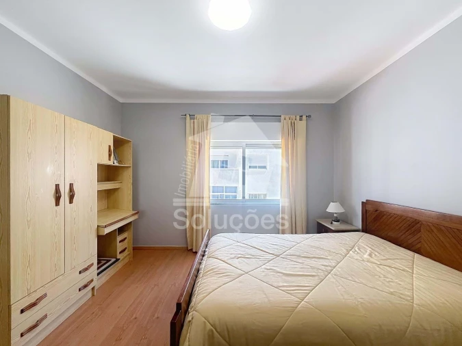 Apartamento T3 para Arrendamento em Portimão Foto 3