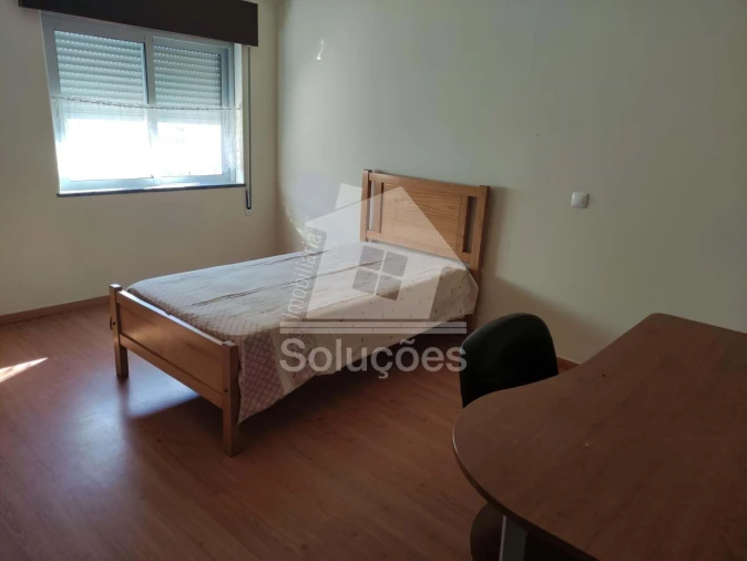 Apartamento T3 para Arrendamento em Portimão Foto 14