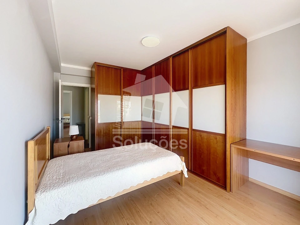 Apartamento T3 para Arrendamento em Portimão Foto 6