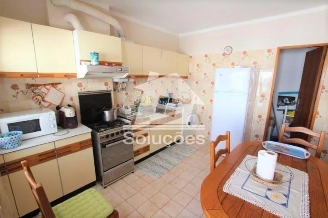 Apartamento T3 para Arrendamento em Portimão Foto 5