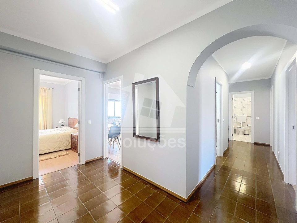 Apartamento T3 para Arrendamento em Portimão Foto 2