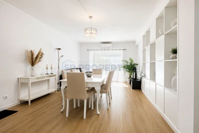Apartamento T2 para Venda em Quarteira