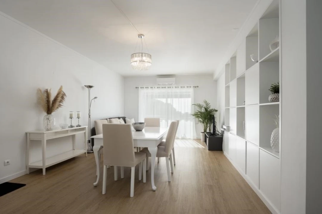 Apartamento T2 para Venda em Quarteira Foto 13