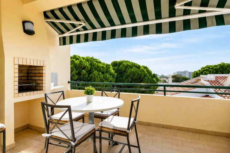 Apartamento T2 para Venda em Quarteira Foto 6