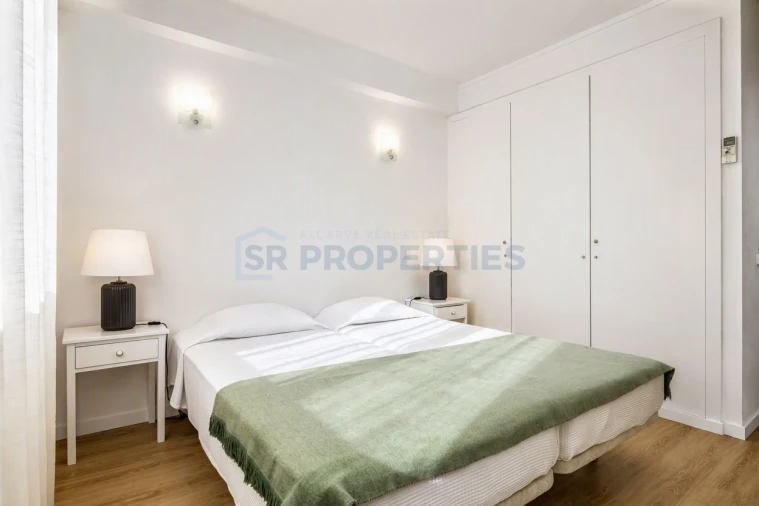 Apartamento T2 para Venda em Quarteira Foto 11