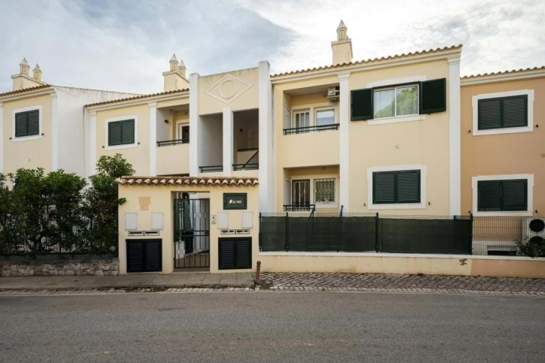 Apartamento T2 para Venda em Quarteira Foto 1