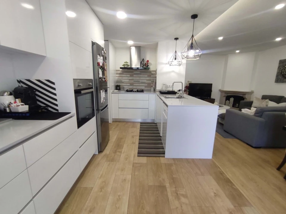 Apartamento T3 para Venda em Arcozelo Foto 6