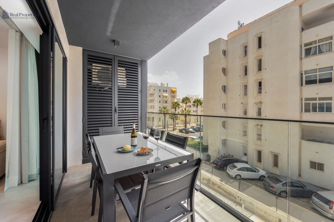 Apartamento T1 para Arrendamento em Quarteira Foto 19