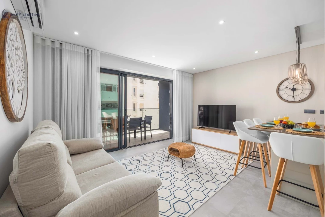 Apartamento T1 para Arrendamento em Quarteira Foto 23