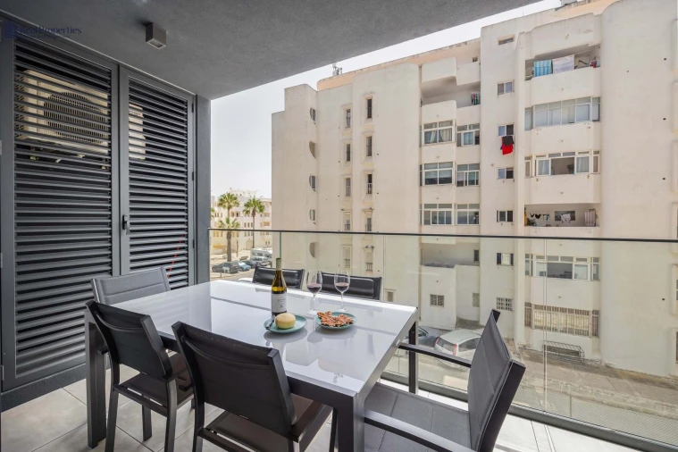 Apartamento T1 para Arrendamento em Quarteira Foto 21