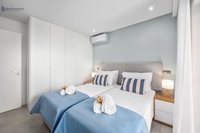 Apartamento T1 para Arrendamento em Quarteira Foto 11