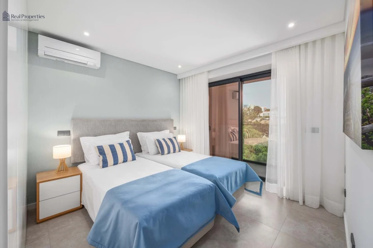 Apartamento T1 para Arrendamento em Quarteira Foto 8