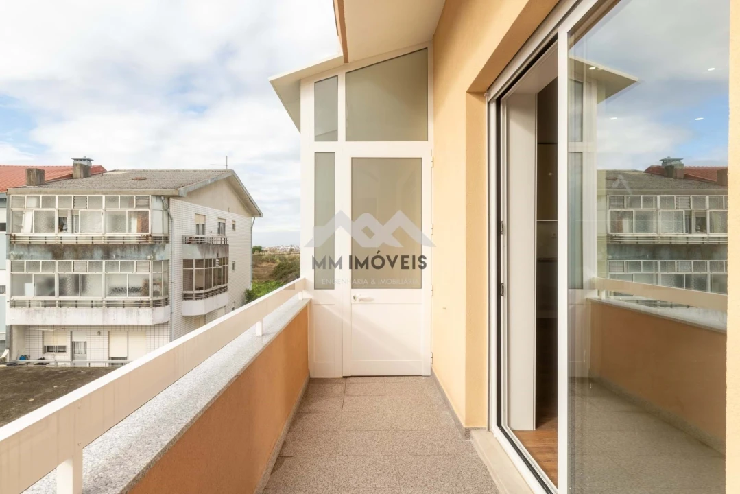 Apartamento T3 para Venda em Aguas Santas Foto 35