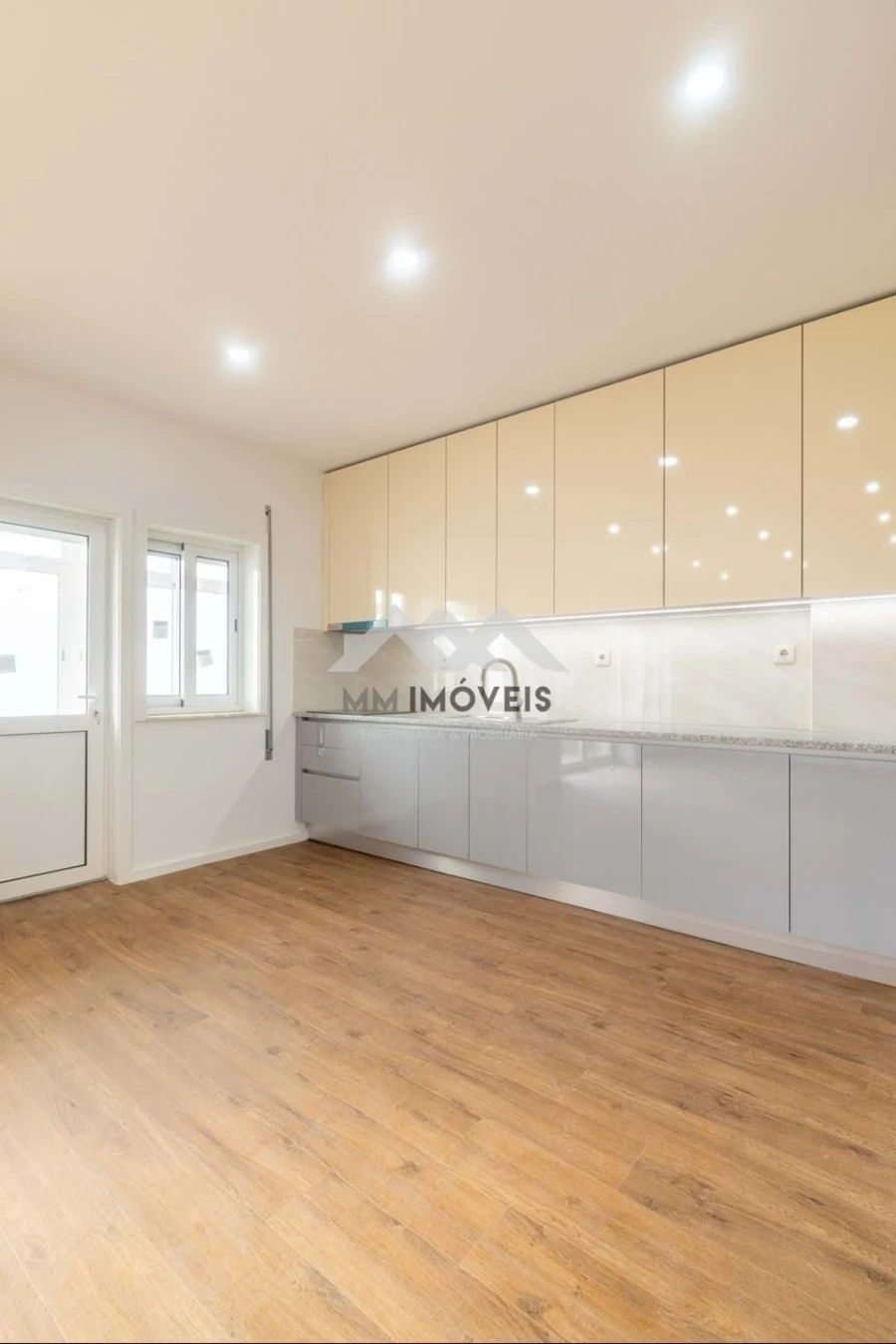 Apartamento T3 para Venda em Aguas Santas Foto 31