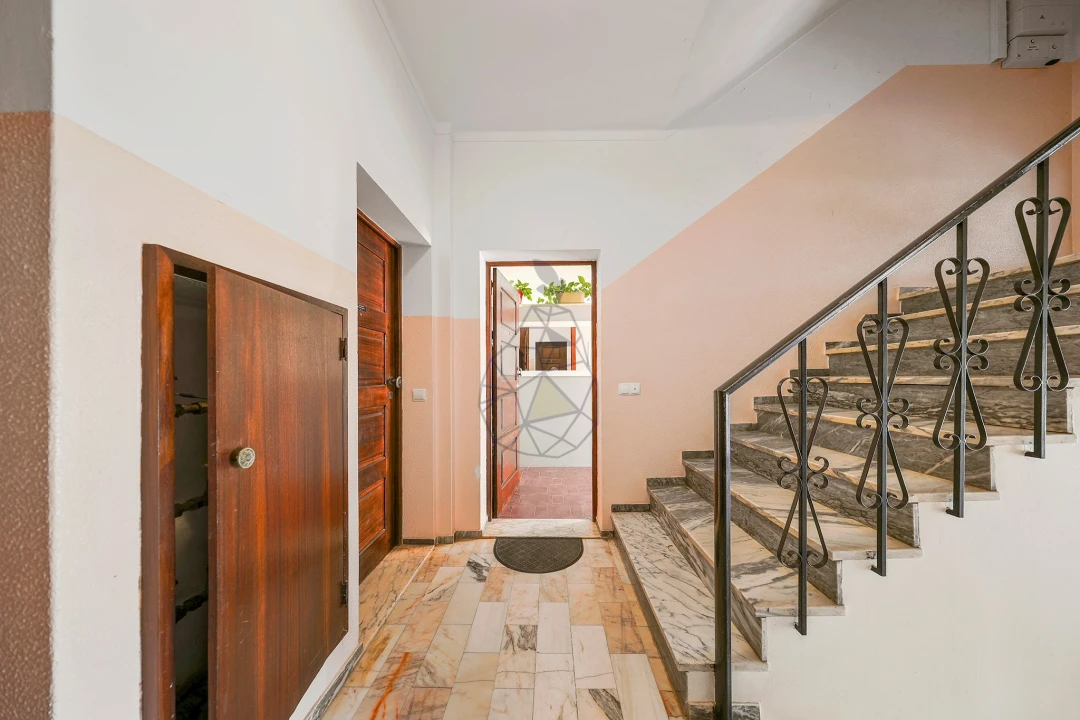 Apartamento T2 para Venda em Portimão Foto 31