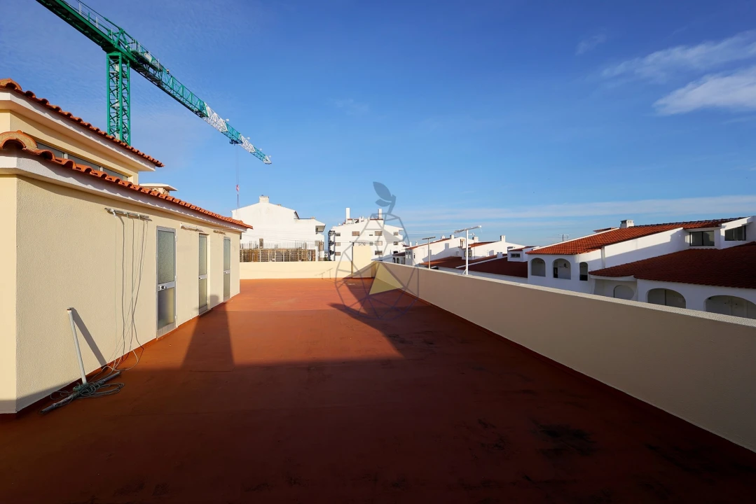 Apartamento T2 para Venda em Portimão Foto 34