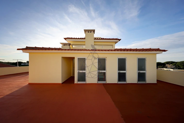 Apartamento T2 para Venda em Portimão Foto 36